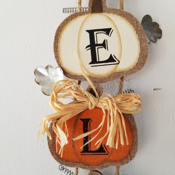 welcome wall hanging decor / front door decor - Picture 3 of 6